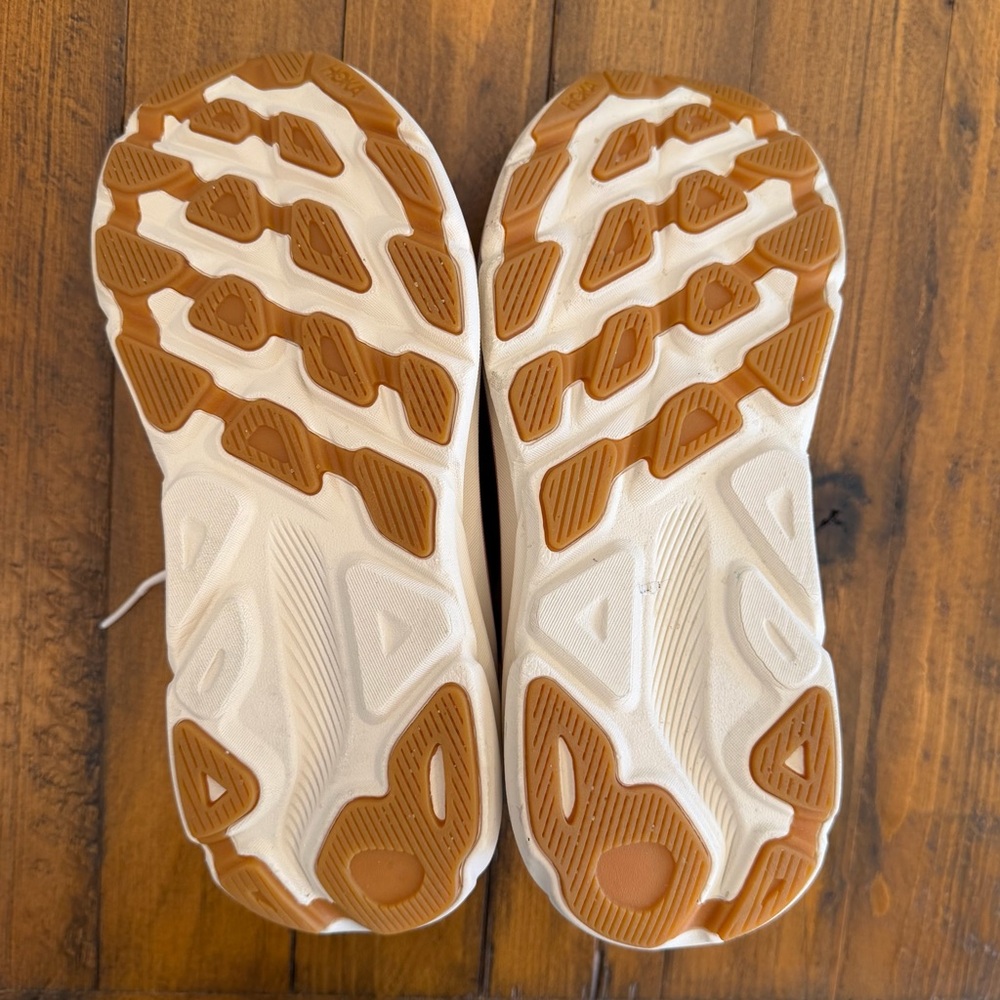 Hoka Clifton 9 Running Shoe - Picture 9 of 11